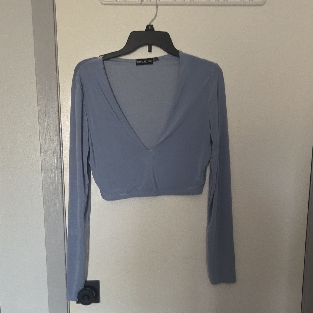 PrettyLittleThing Light Blue Plunge Long Sleeve Crop Top Size 10